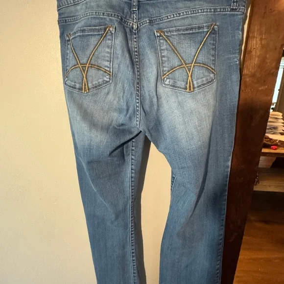 Kut from the Kloth Flare Jeans - Picture 3 of 4